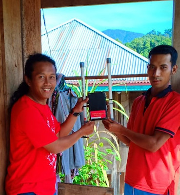 Serah terima kepada PJ Kepala Desa Sungai Lisai